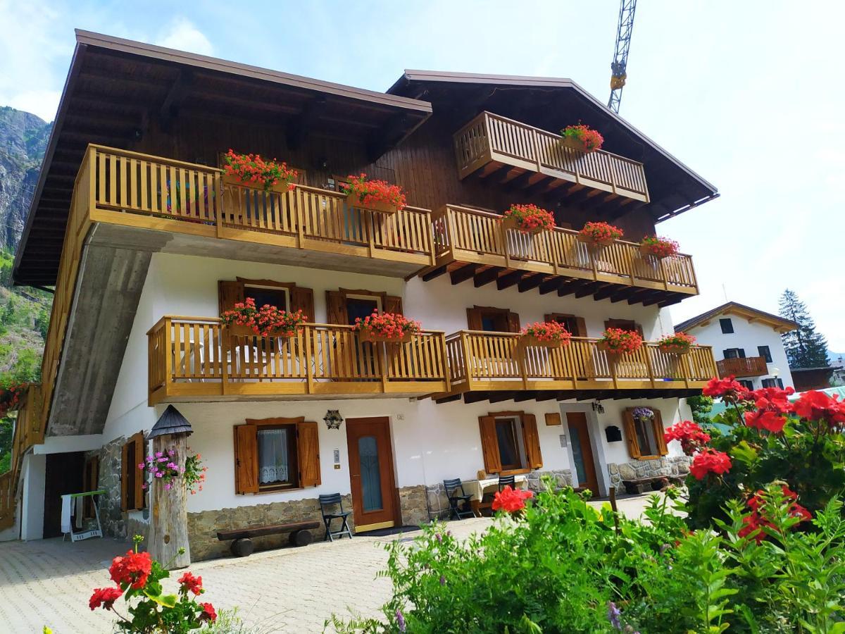 Residence Marmolada Рокка-Пьеторе Экстерьер фото